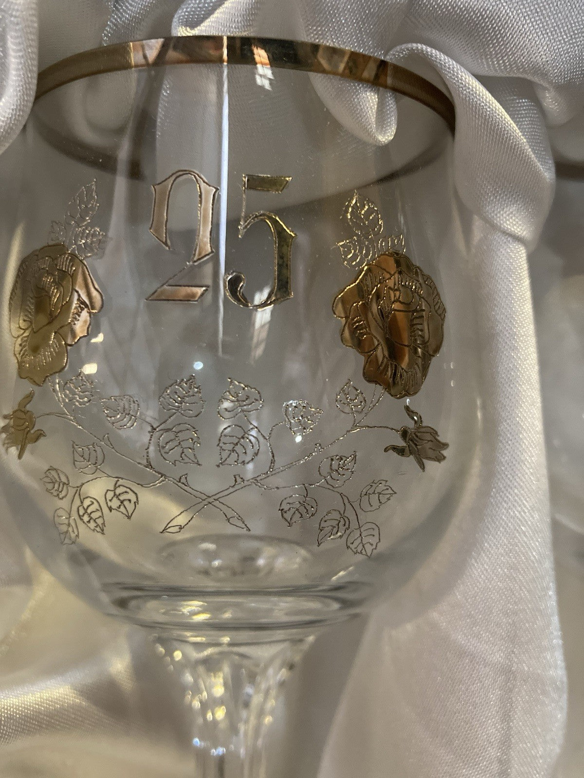 Bohemia Crystalex 25th Anniversary Wine Glasses – Gift Boxed Pair – Unused