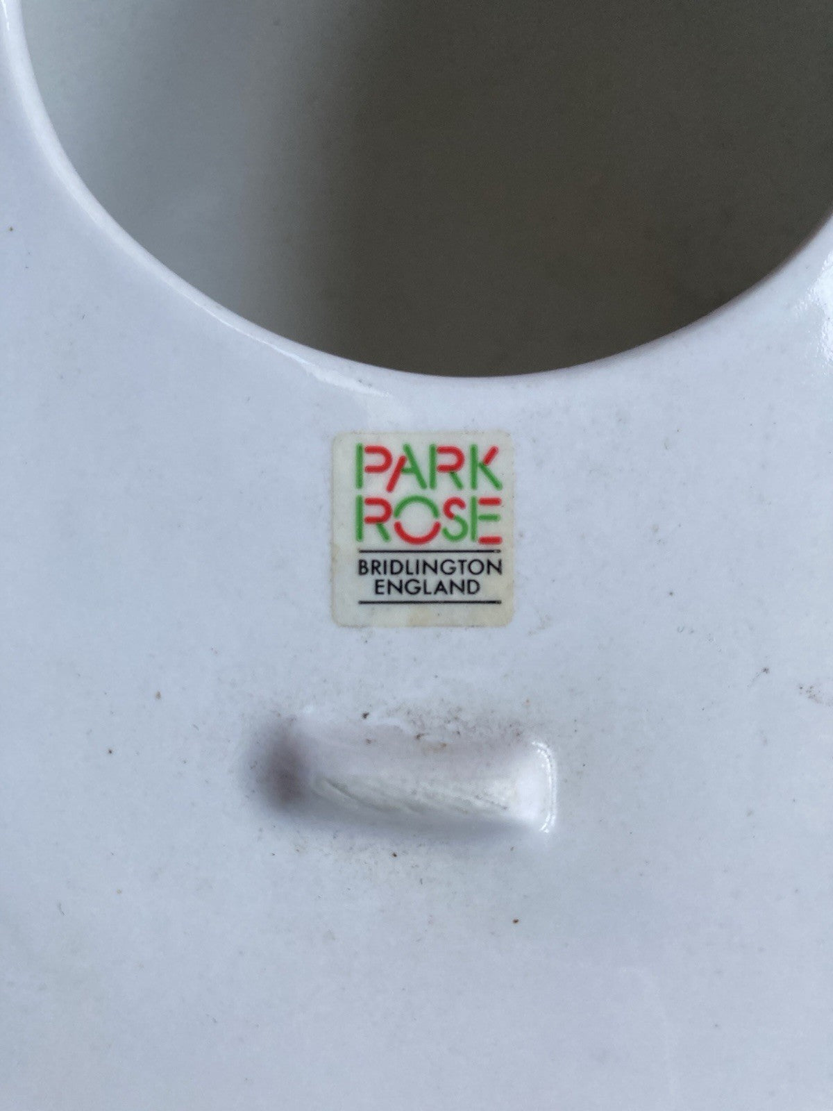 Park Rose Ceramic Hat Wall Plaques – Vintage Floral Pair with Lace Ribbon