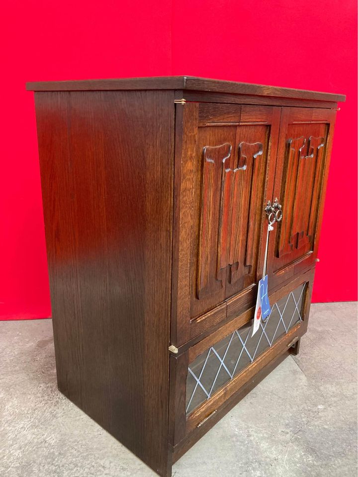 Old Mill Vintage solid oak TV unit by Quitmann furniture - storage unit.