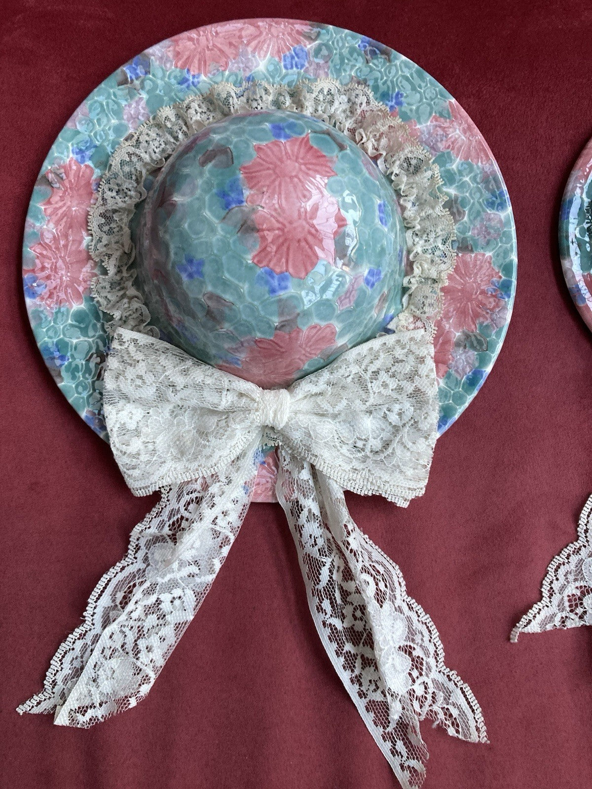 Park Rose Ceramic Hat Wall Plaques – Vintage Floral Pair with Lace Ribbon