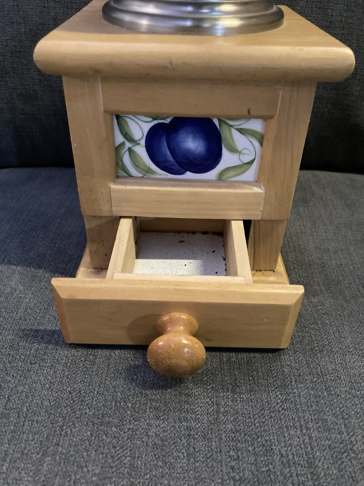 David Birch Vintage Coffee Grinder – Wooden Body, Metal Bowl & Crank, Fruit Tile