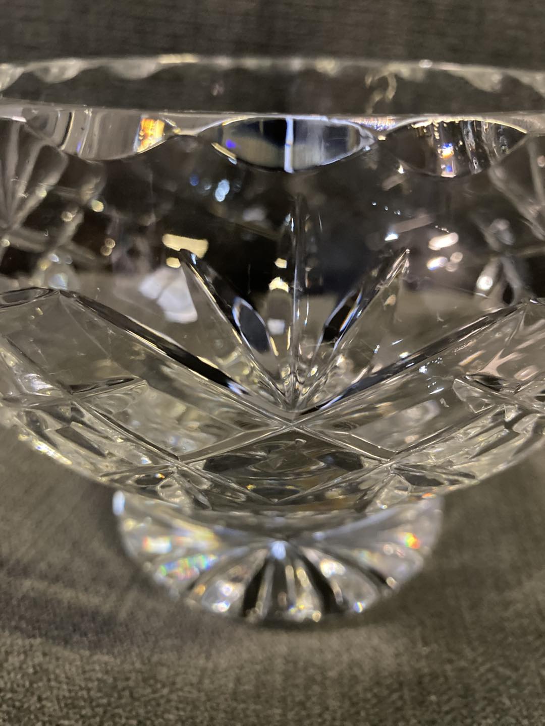 ✨ Vintage Cut Crystal Rose Bowl – Pedestal Base – 12cm Diameter – ✨