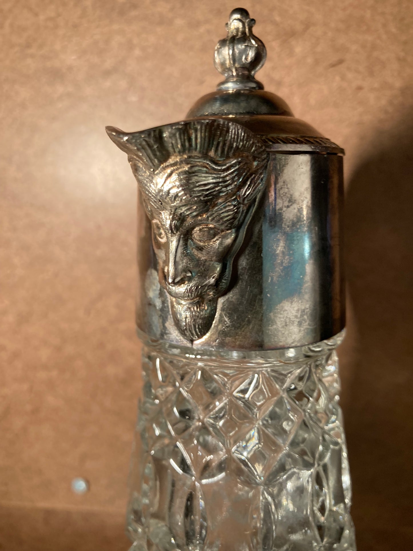 🍷✨ Vintage Claret Jug ✨🍷
An absolute beauty from the Victorian/Edwardian era!