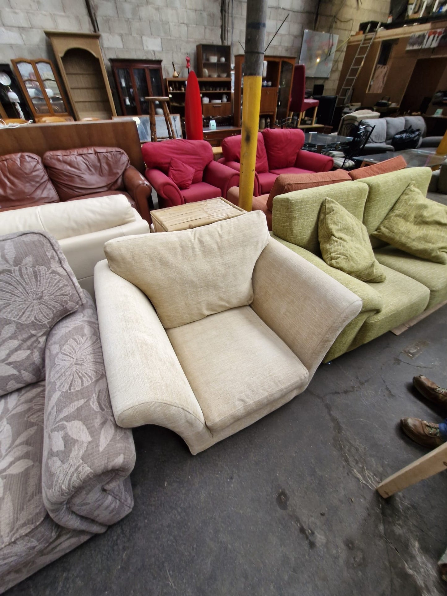 Multiyork stunning armchair