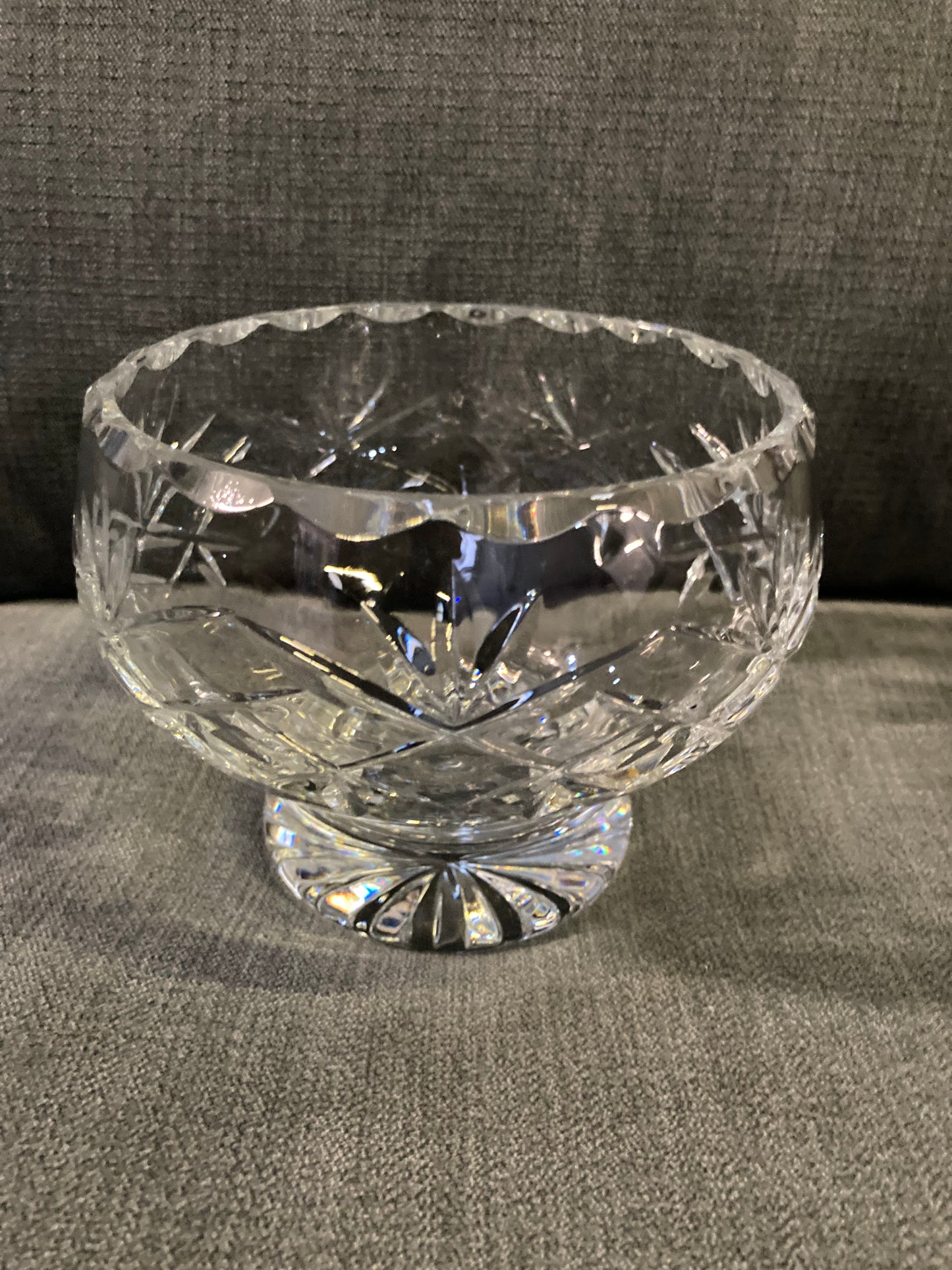 ✨ Vintage Cut Crystal Rose Bowl – Pedestal Base – 12cm Diameter – ✨